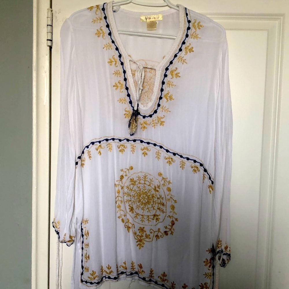 White and blue tunic/swimsuit cover
